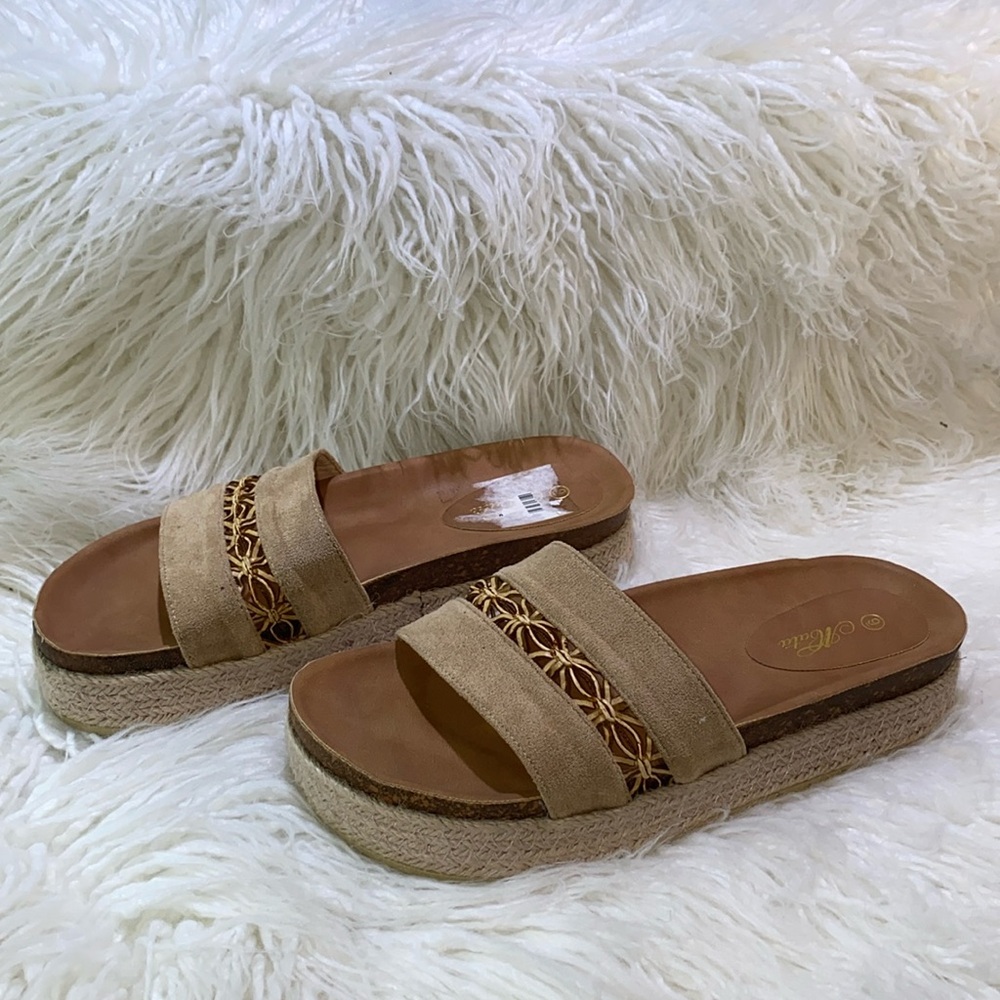 -Fashion Nova Sandals-